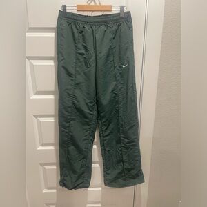 NWT Nike mid rise full length everything pant M